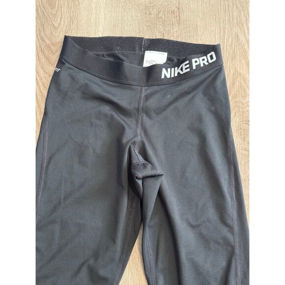 Nike Pro Black Capri Training Leggings Women’s Size Small – Dri-FIT Compression - Picture 3 of 6